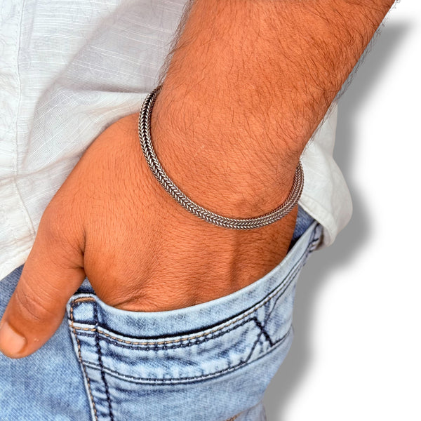 Classic Chevron Men’s Bracelet - 925 Sterling Silver, 16g, Sleek Weave