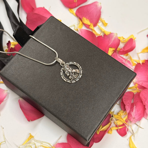 Krishna Round Pendant – 925 Sterling Silver, Oxidized, 20×28 mm | Rudra Craft