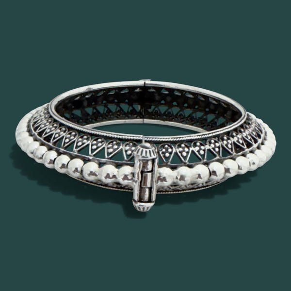Royal Rajputi Openable Kada – 925 Silver, 64g Handmade Single Bangle