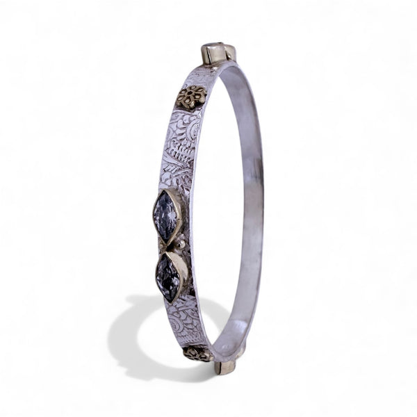 Cut Stone Handmade Bangle – 925 Silver, 42g Rajputi-Style Engraved