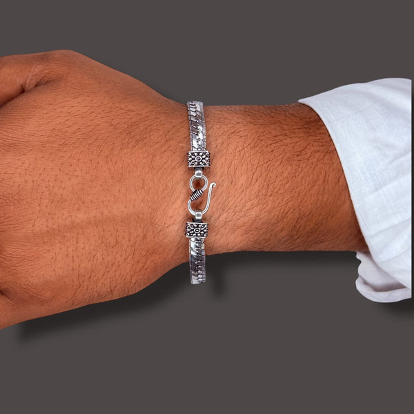 Classic Men’s Bracelet - 925 Sterling Silver, 23g, Detailed Chain